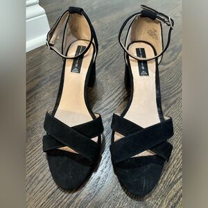 Steve Madden Black Suede Block Heel Sandals